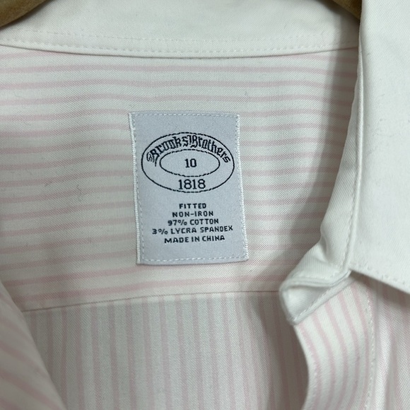 NWOT Brooks Brothers 10Fitted Non-Iron White collar& Cuffs pink stripe Item# 6B - Picture 2 of 7